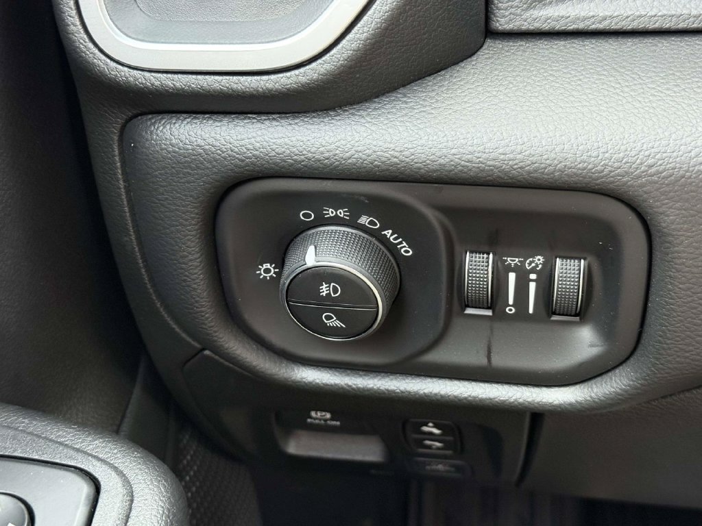 New 2026 RAM 1500 Big Horn AWD/4WD image 26