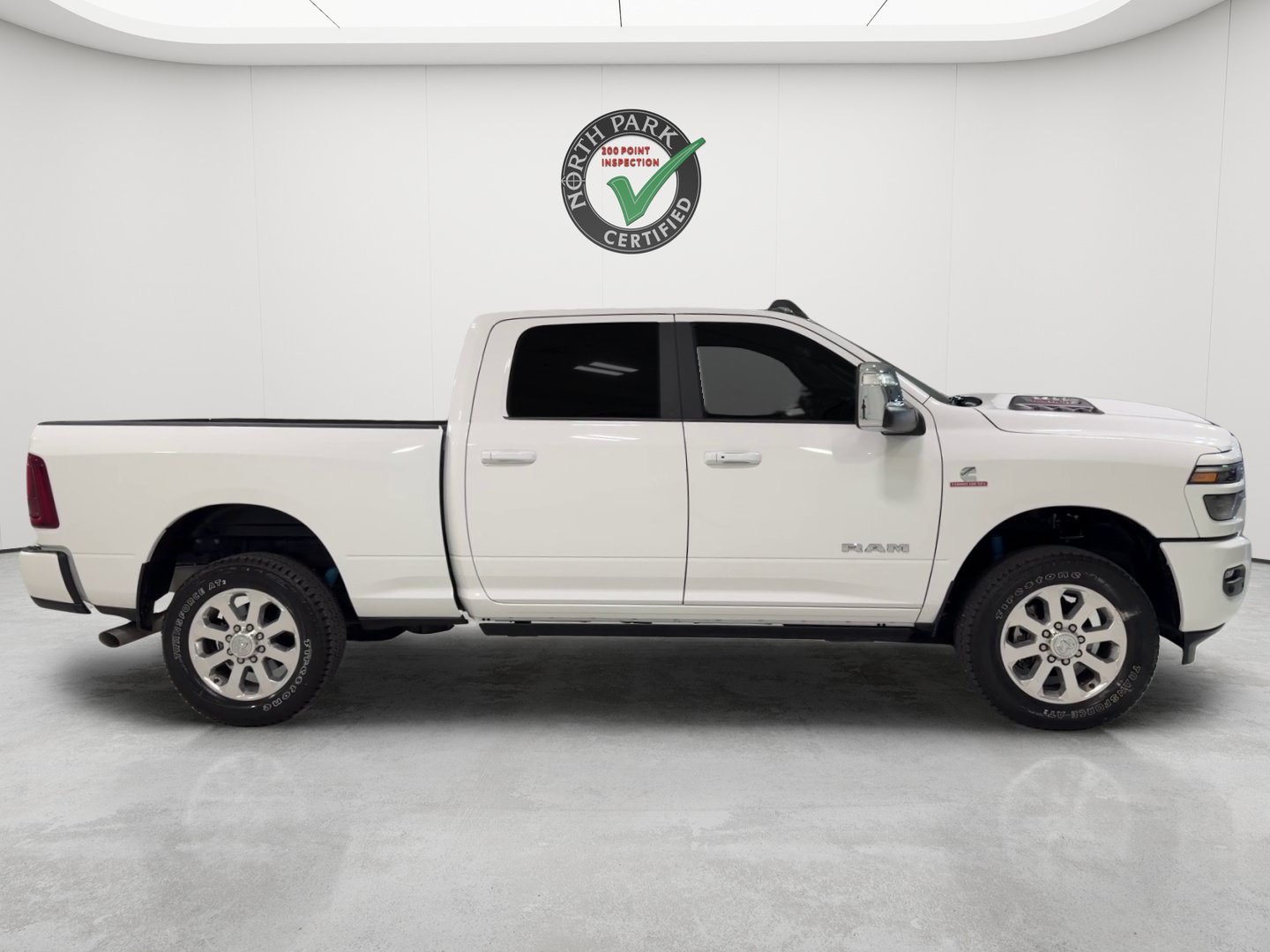 Used 2026 RAM 2500 Laramie AWD/4WD image 6