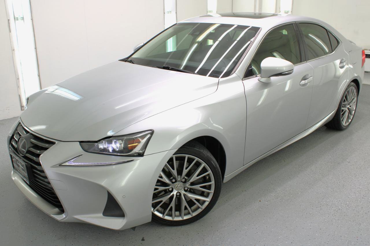 Used 2017 Lexus IS 200t w/ Navigation System Package RWD image 2
