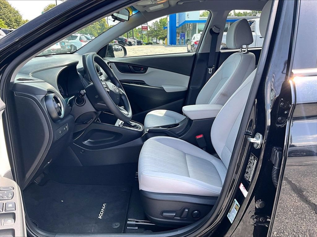 Used 2023 Hyundai Kona SEL w/ Cargo Package AWD/4WD image 10