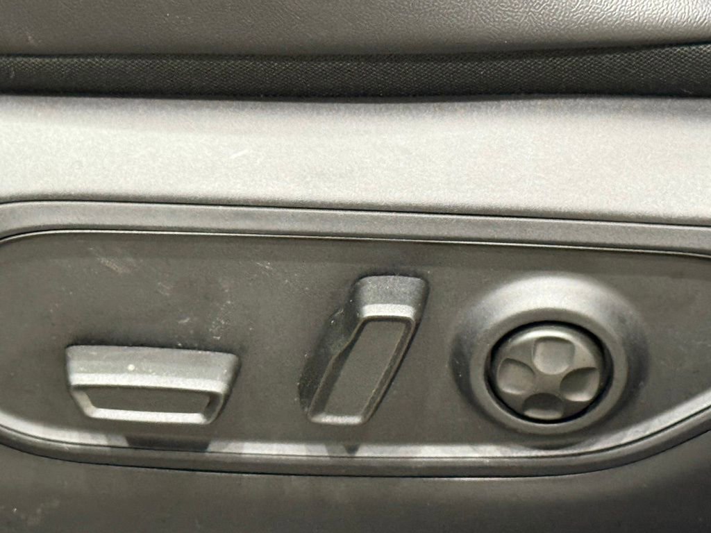 New 2026 Jeep Grand Cherokee Limited w/ Limited Altitude Package image 24