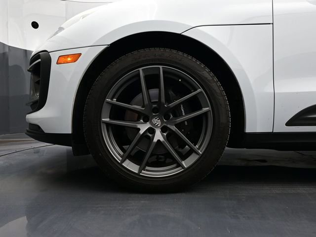 Certified 2024 Porsche Macan Turbo AWD/4WD image 6