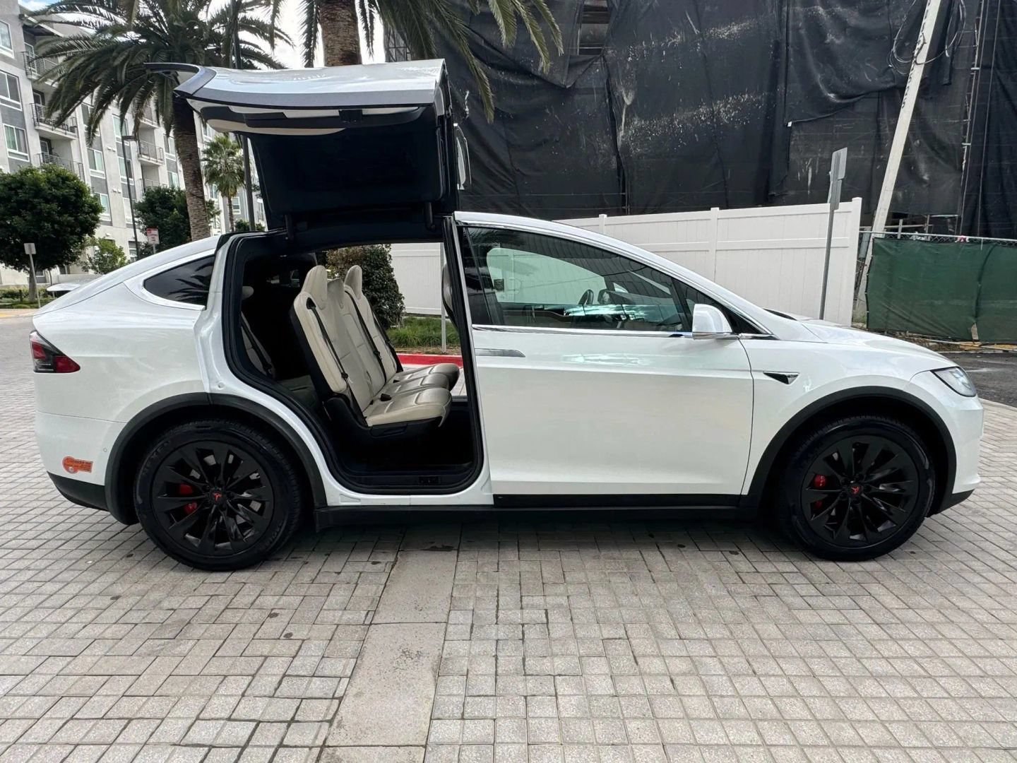 Used 2019 Tesla Model X Long Range AWD/4WD image 8