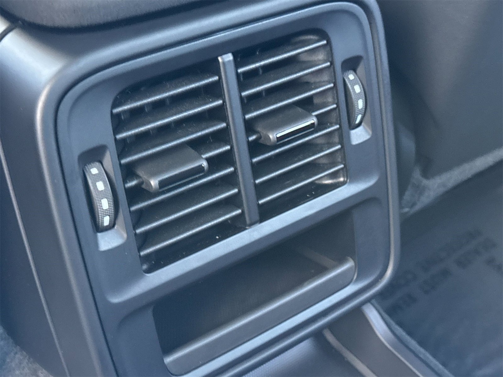 Used 2024 Porsche Taycan GTS image 15