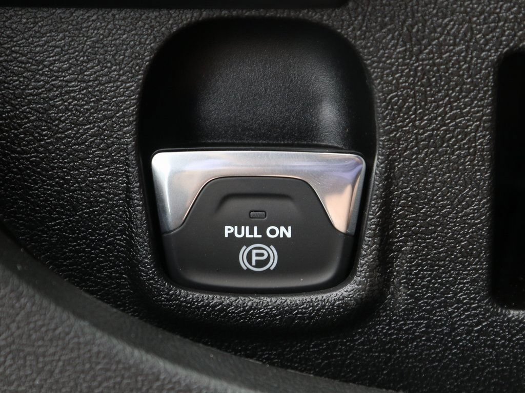 New 2024 RAM ProMaster 2500 w/ Premium Convenience Group FWD image 23