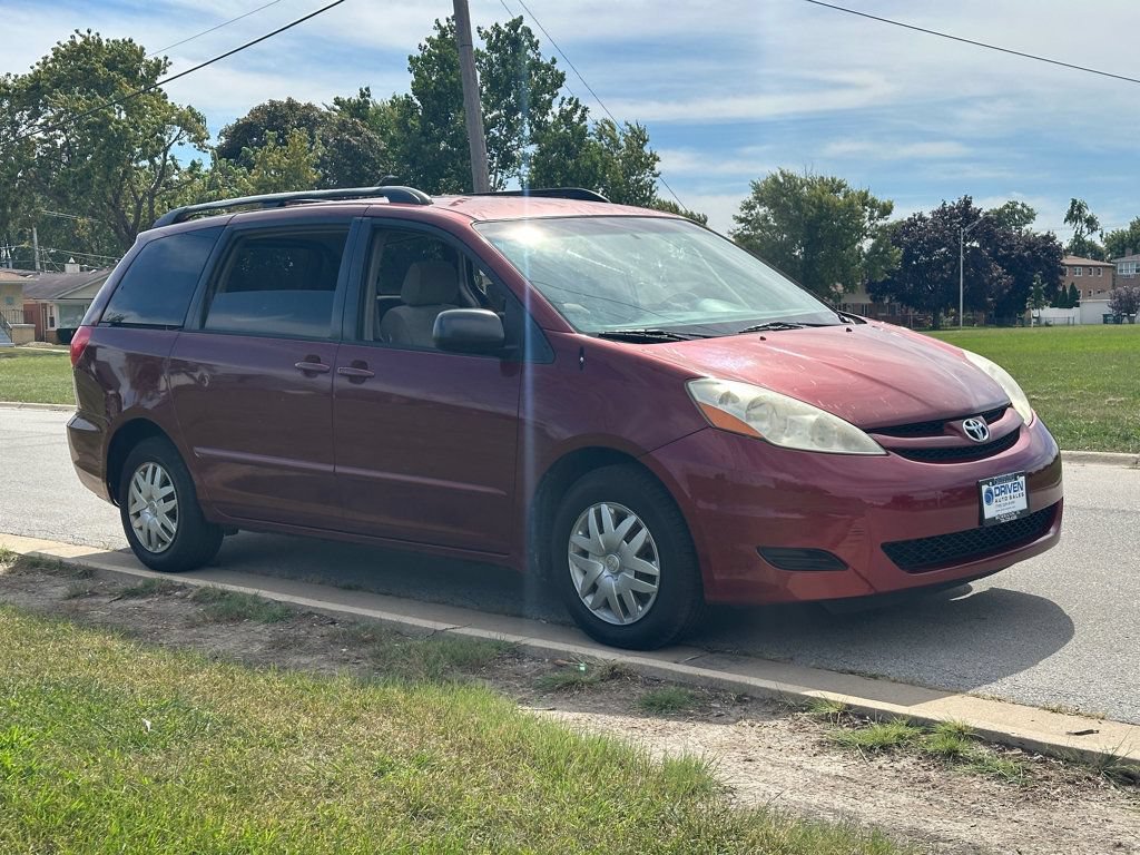 Used 2008 Toyota Sienna LE FWD image 7