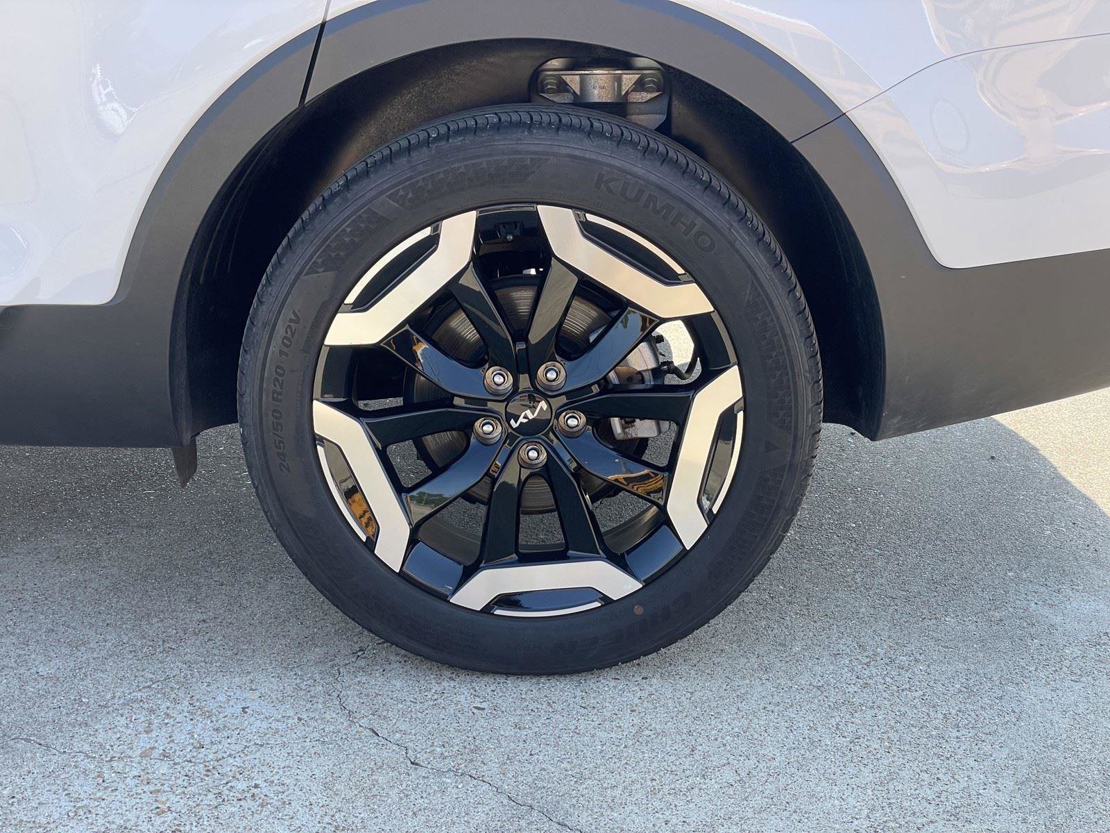 Used 2025 Kia Telluride S FWD image 50