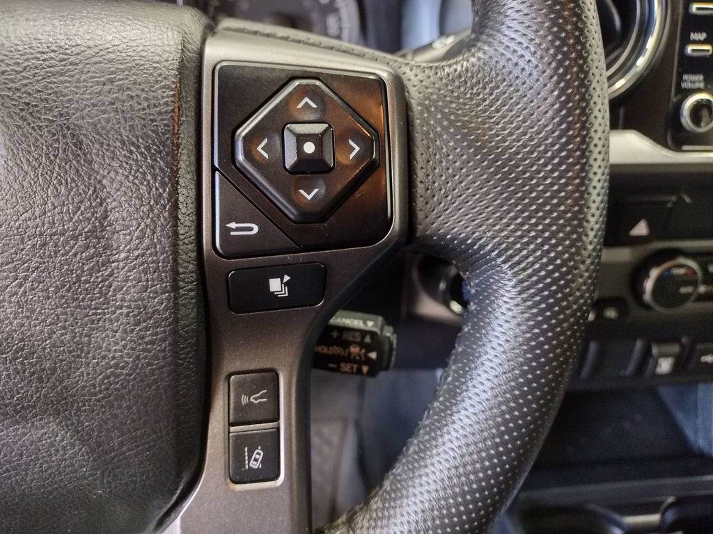 Used 2023 Toyota Tacoma TRD Off-Road AWD/4WD image 31