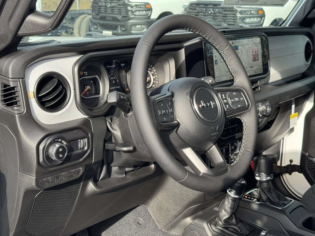 New 2026 Jeep Gladiator Sport AWD/4WD image 2