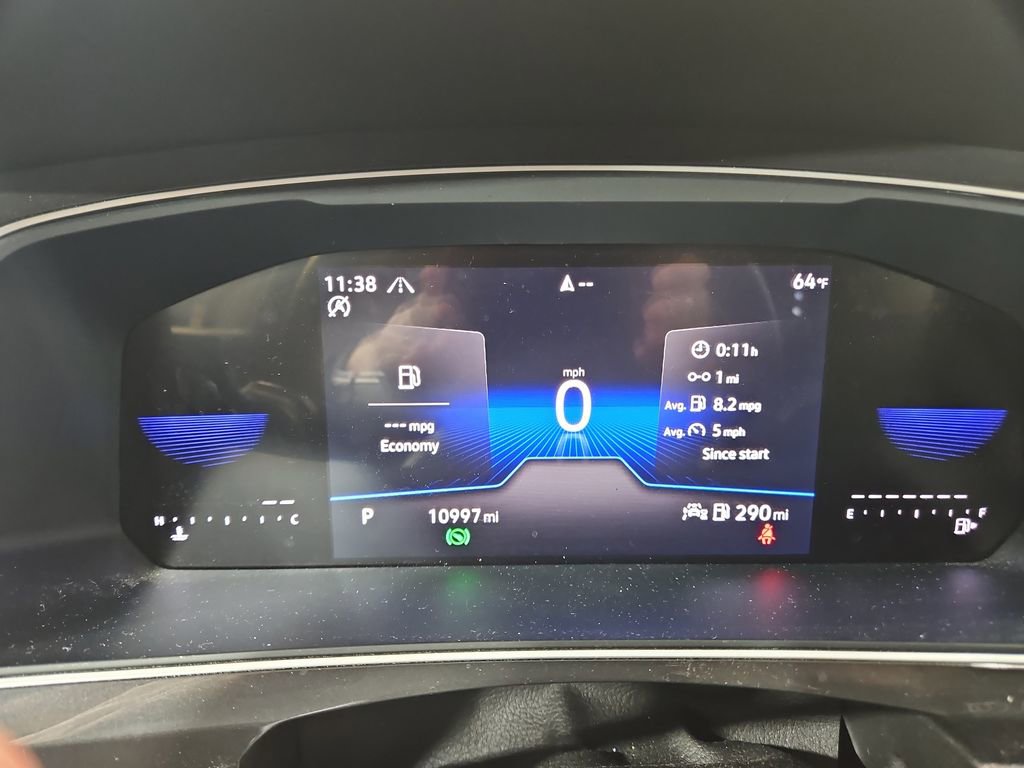 Certified 2024 Volkswagen Tiguan SE w/ Panoramic Sunroof Package image 18