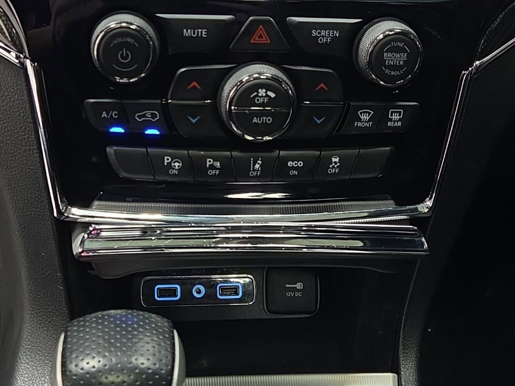 Used 2020 Jeep Grand Cherokee SRT AWD/4WD image 25