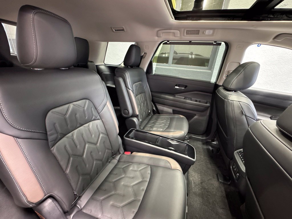 New 2026 Nissan Pathfinder Platinum AWD/4WD image 27