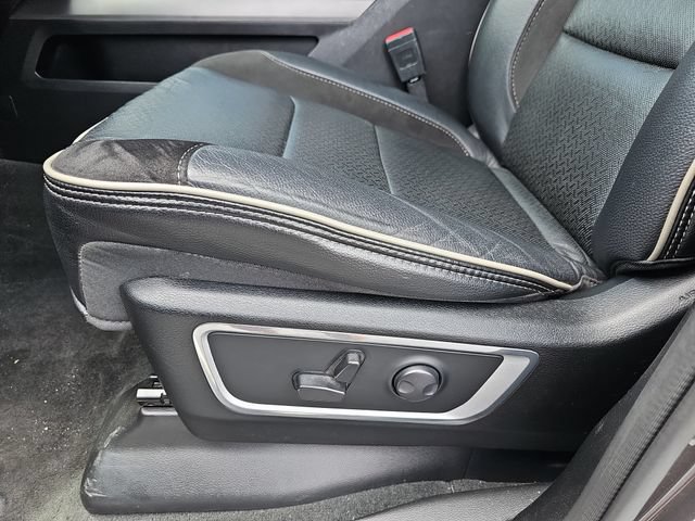 Used 2023 RAM 1500 Laramie RWD image 18