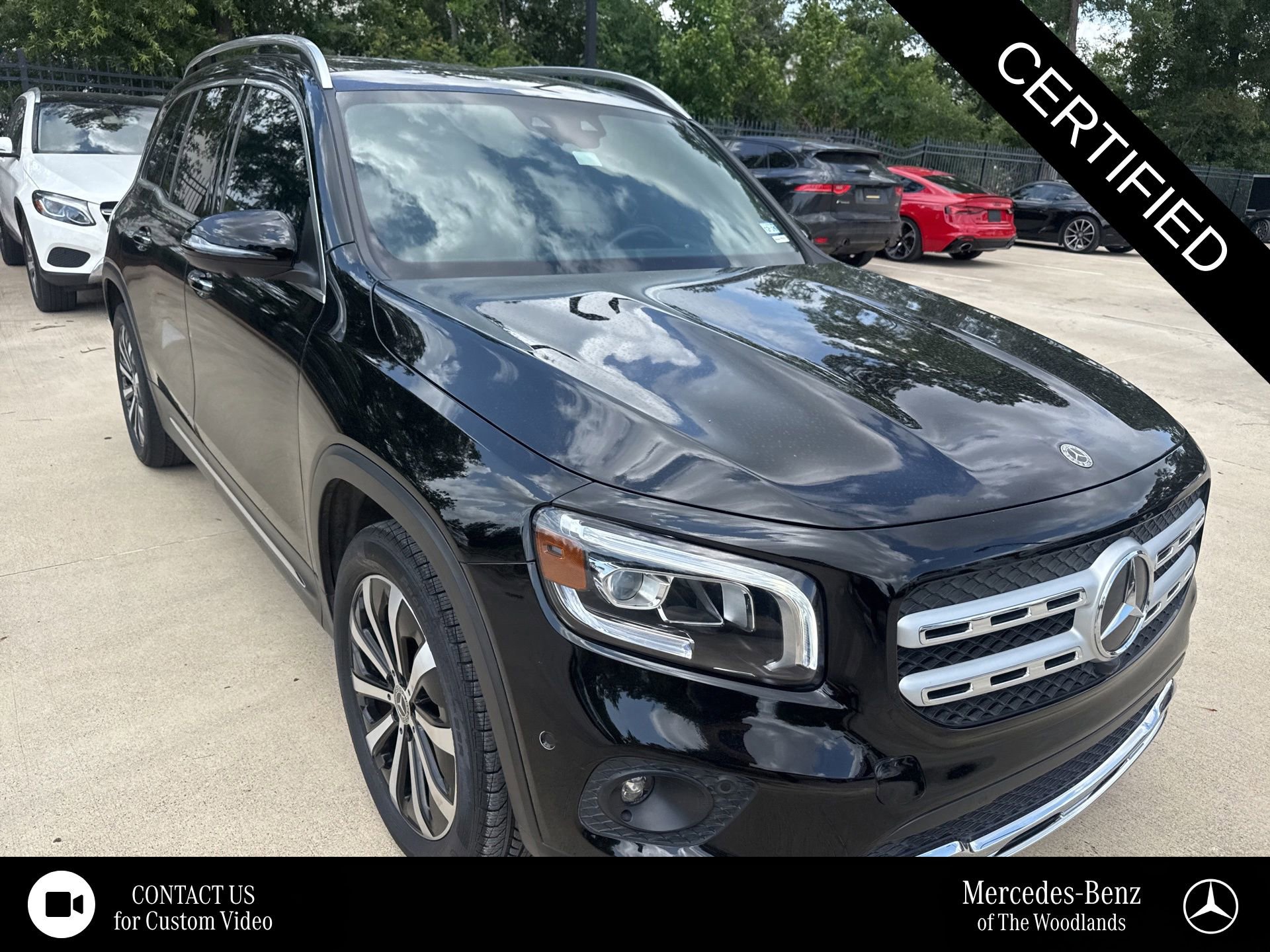 Used 2023 Mercedes-Benz GLB 250 4MATIC image 1