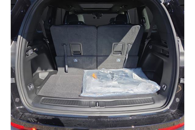 New 2025 Jeep Grand Cherokee L Limited w/ Luxury Tech Group II image 15