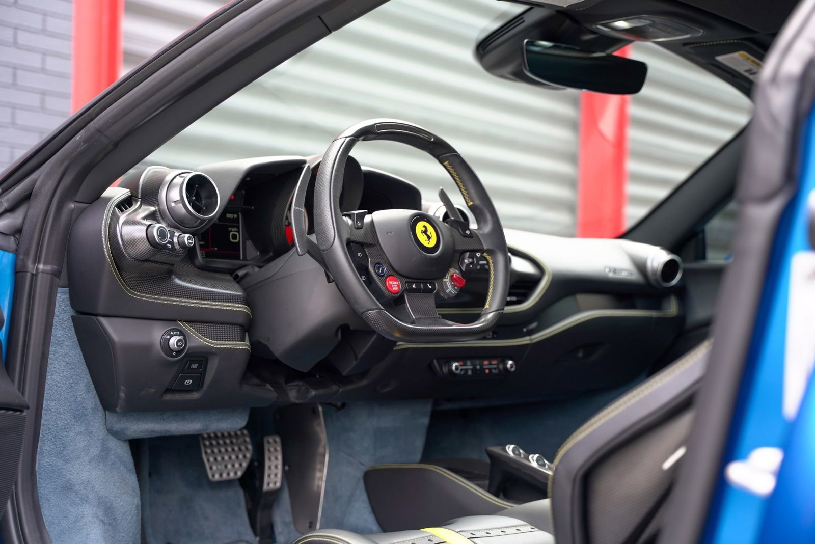 Used 2022 Ferrari F8 Tributo RWD image 21