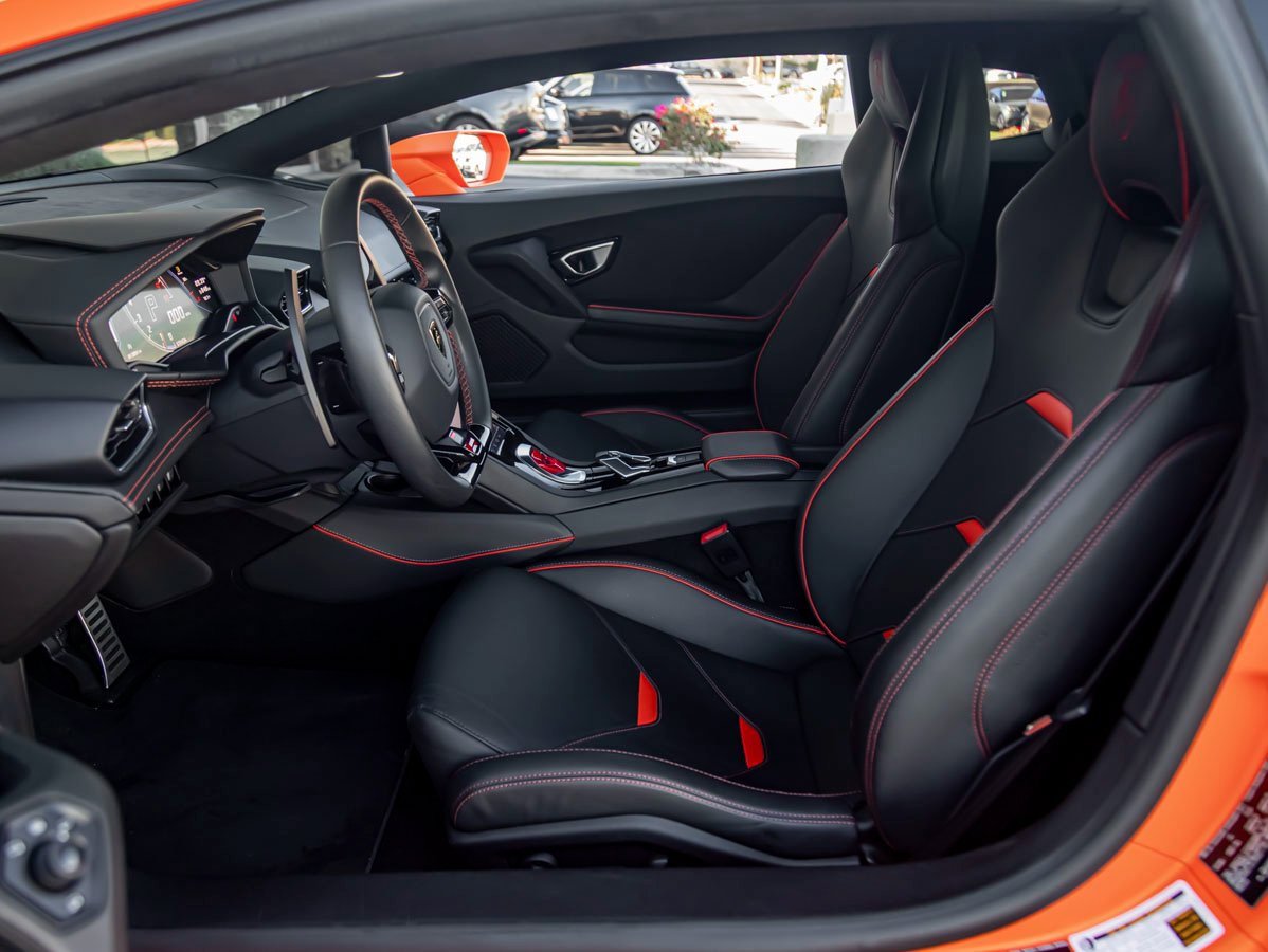 Used 2021 Lamborghini Huracan EVO image 13