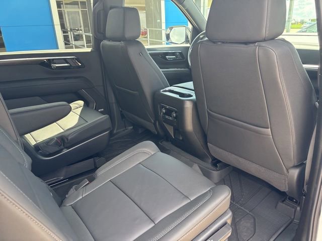 New 2026 Chevrolet Suburban LT w/ Comfort Package AWD/4WD image 22