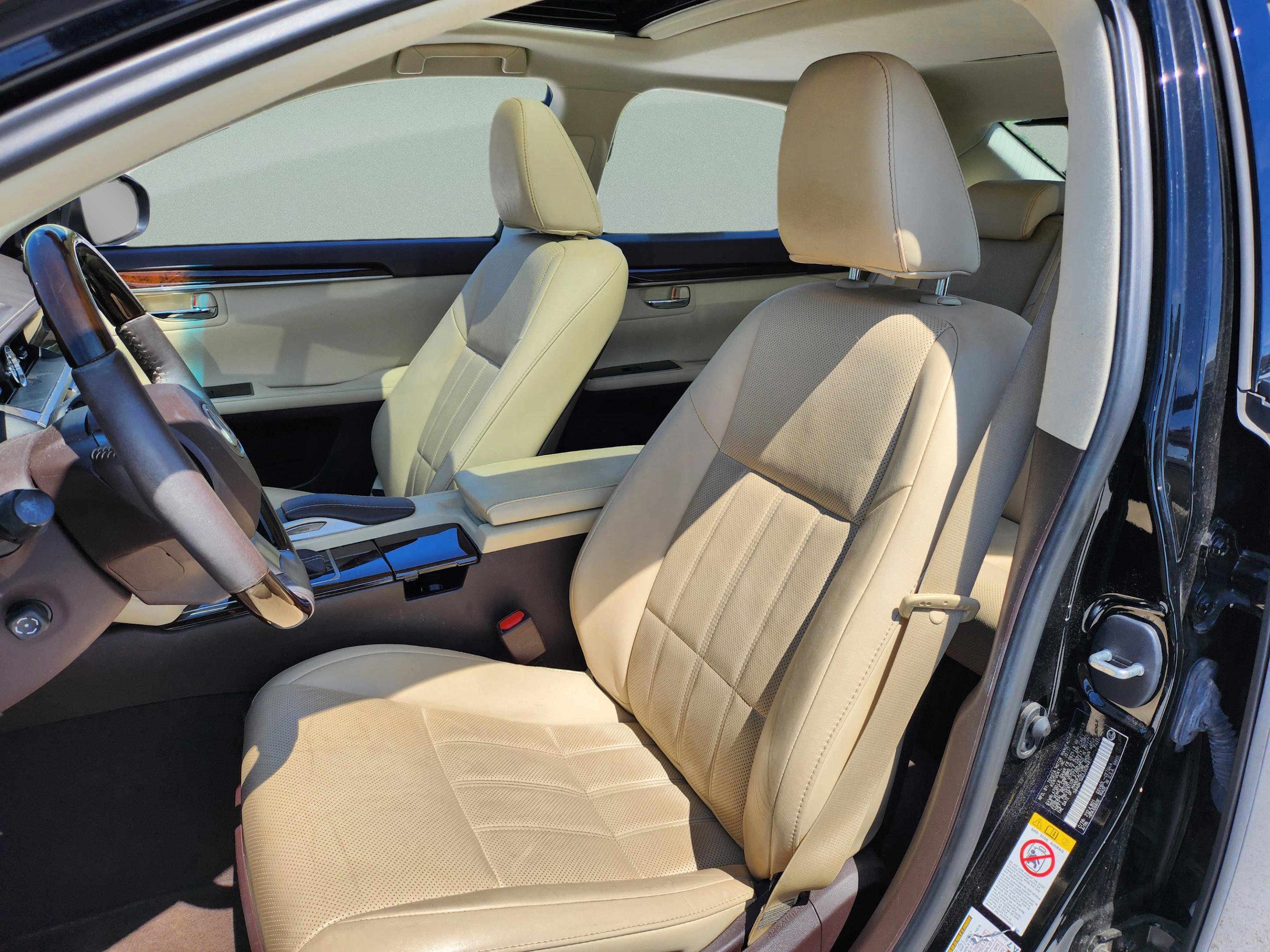 Used 2018 Lexus ES 350 w/ Luxury Package w/Wood Trim FWD image 26