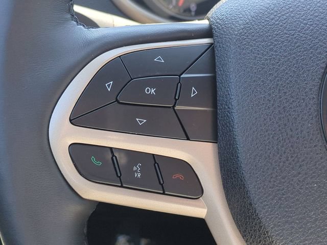 Used 2018 Jeep Cherokee Limited AWD/4WD image 16