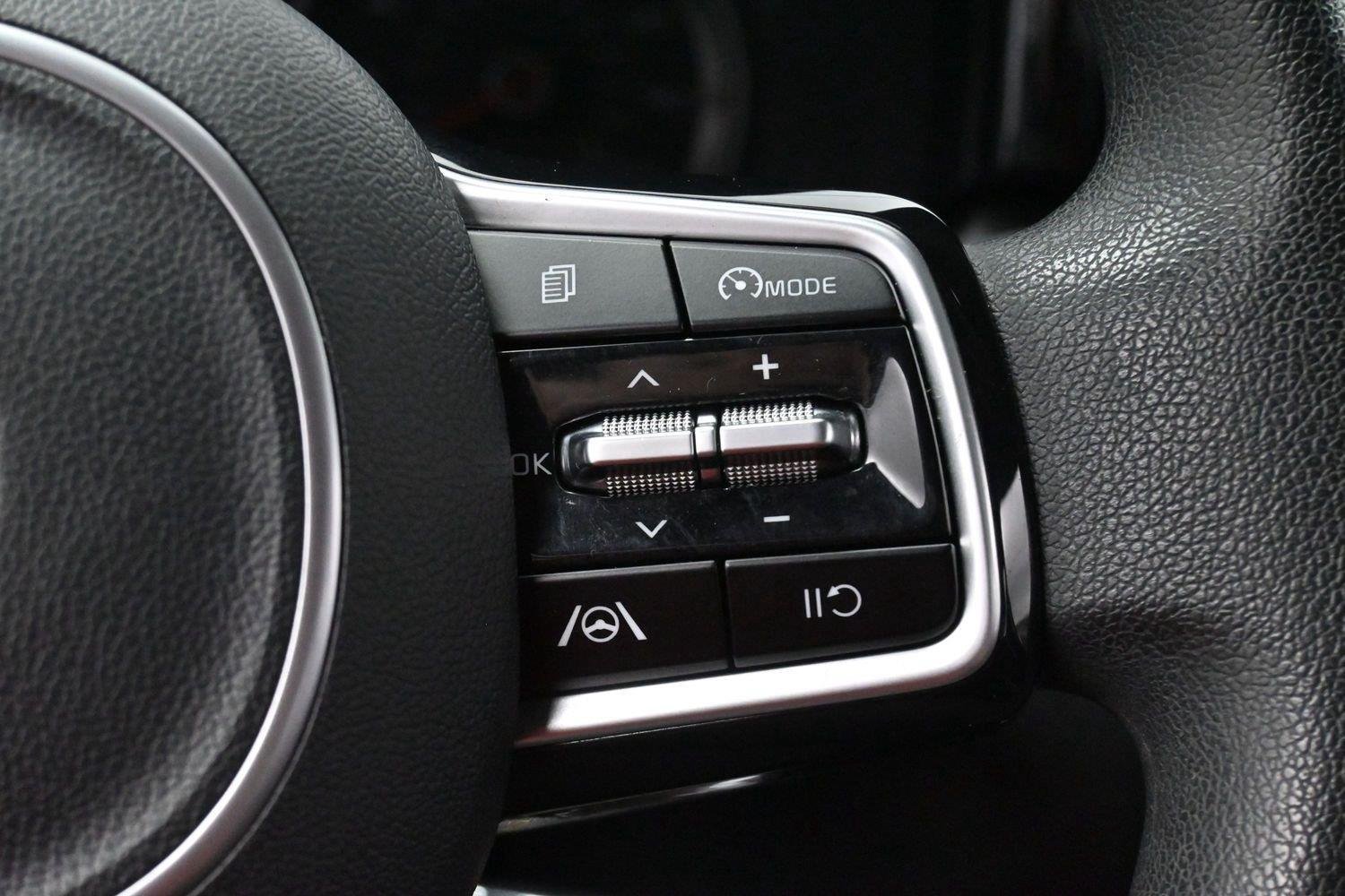 Used 2022 Kia Sorento LX FWD image 17