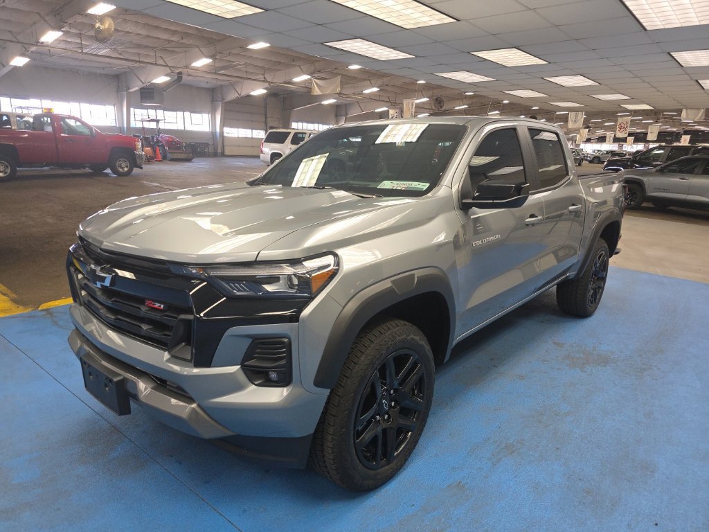 Certified 2024 Chevrolet Colorado Z71 w/ Z71 Convenience Package 2 AWD/4WD image 6