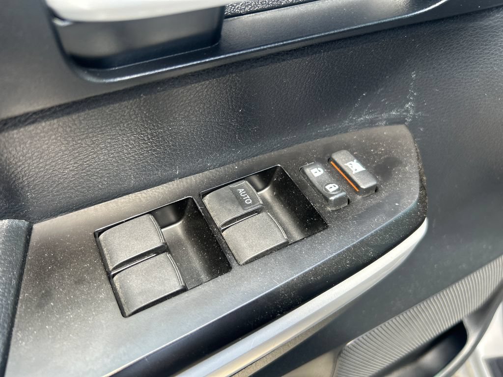 Used 2019 Toyota Tundra SR5 AWD/4WD image 11
