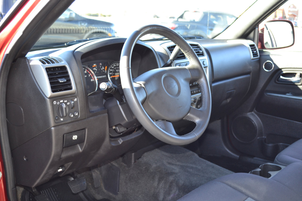 Used 2011 Chevrolet Colorado LT image 12