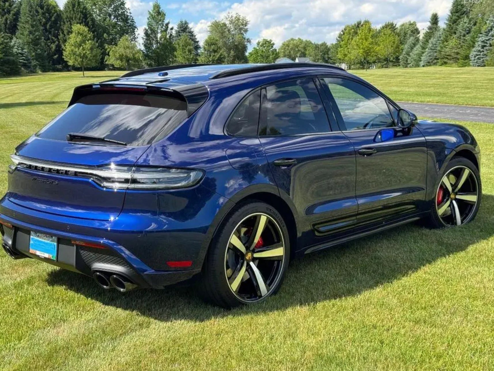 Used 2024 Porsche Macan GTS AWD/4WD image 3