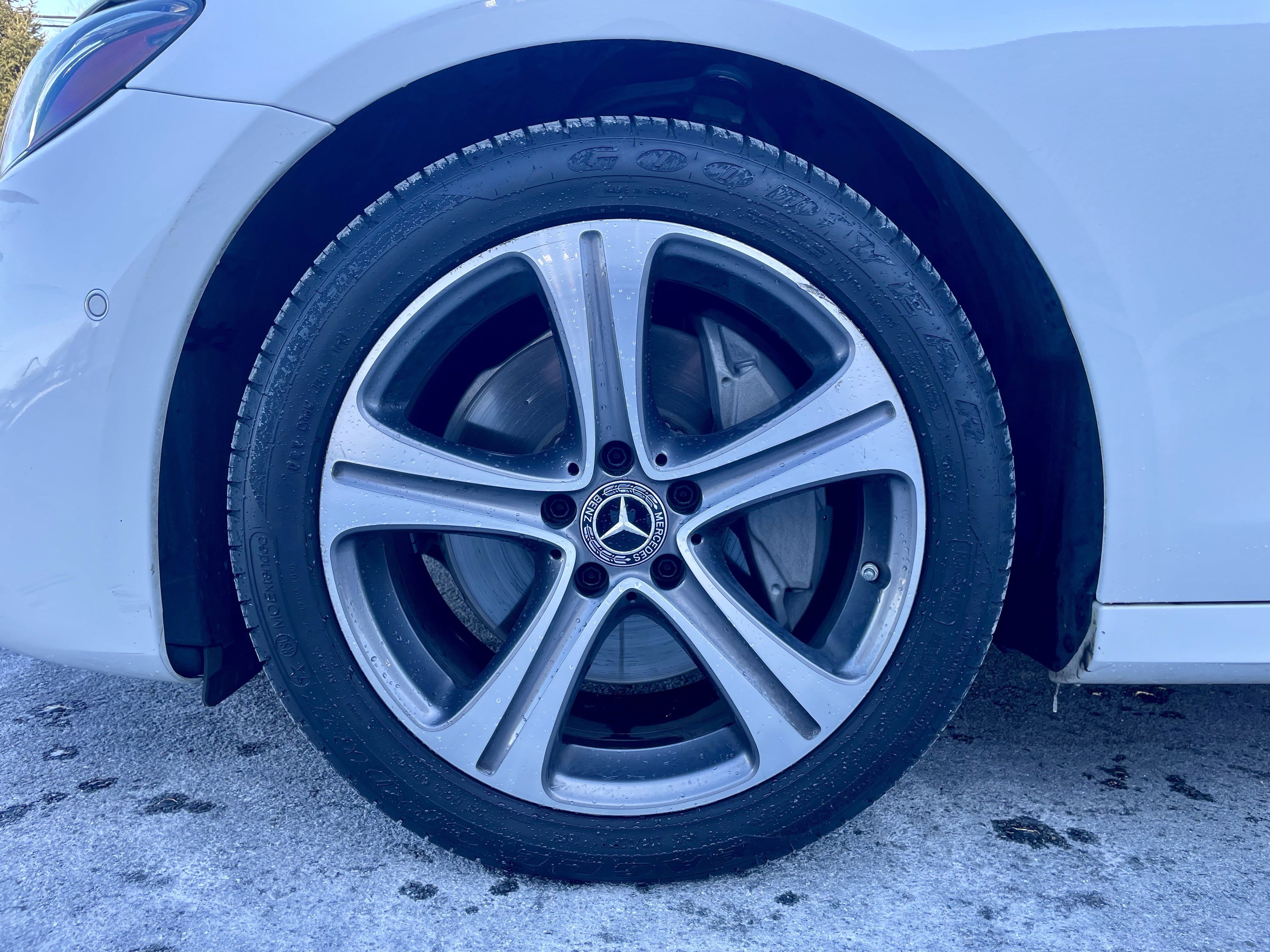 Used 2020 Mercedes-Benz E 350 4MATIC Sedan image 9