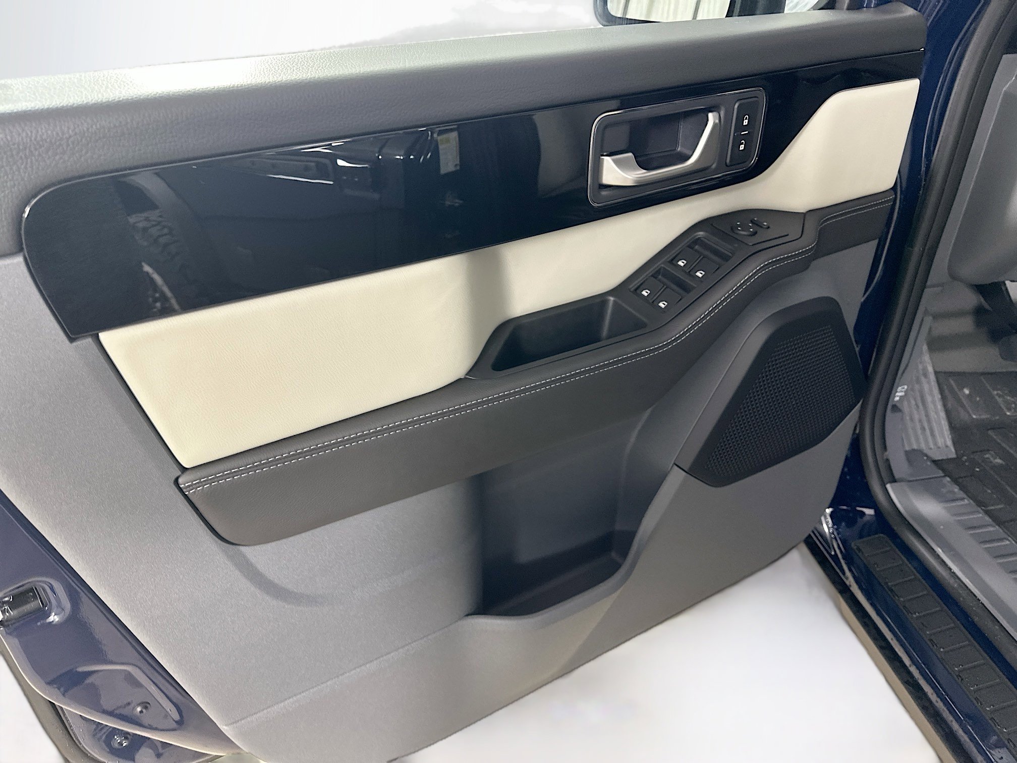 New 2026 INEOS Grenadier Fieldmaster Edition image 17