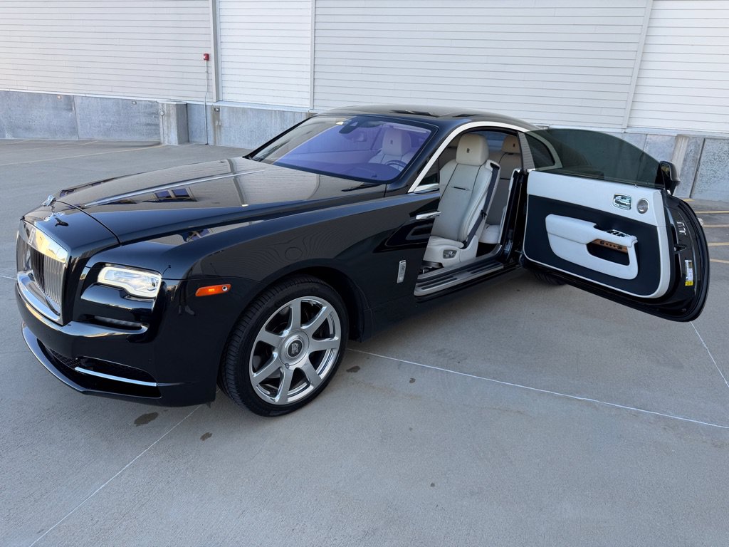 Used 2017 Rolls-Royce Wraith RWD image 12