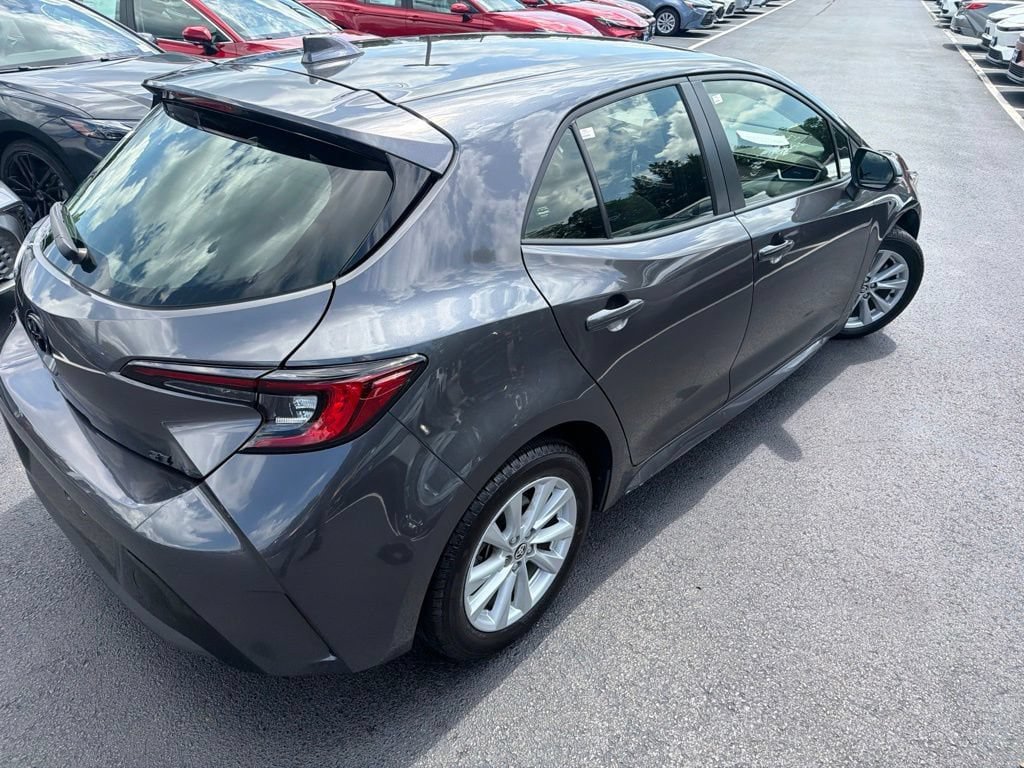 Used 2023 Toyota Corolla SE FWD image 5
