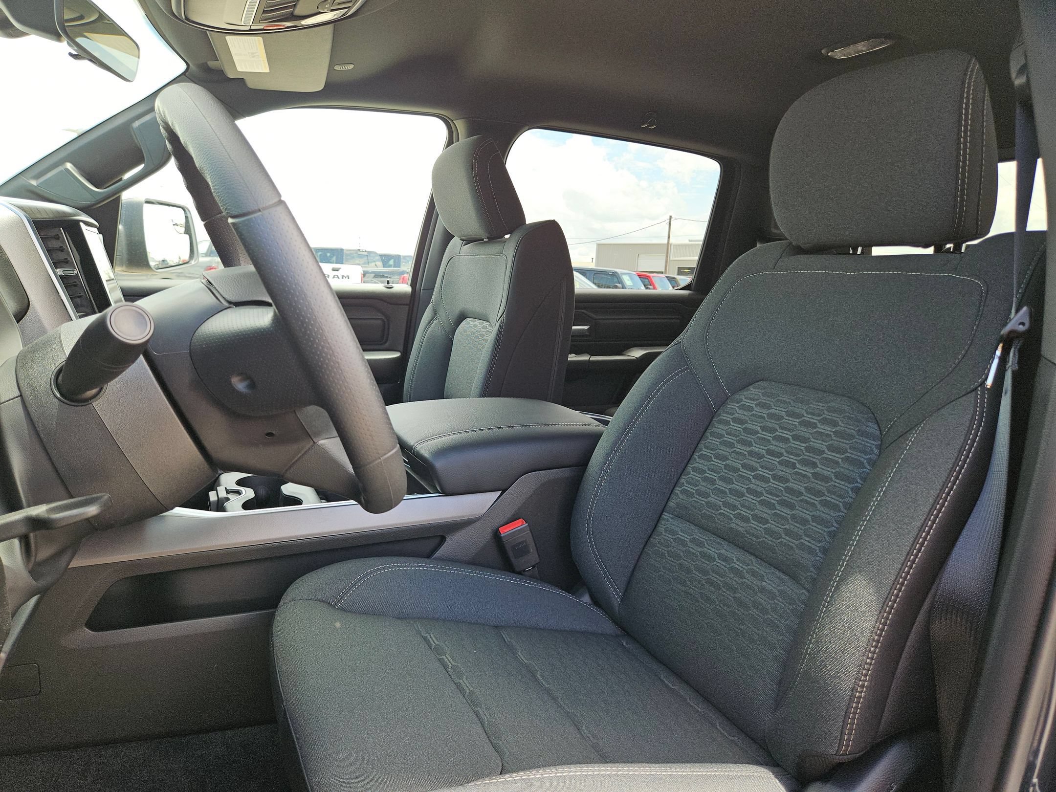 New 2026 RAM 1500 Express AWD/4WD image 12