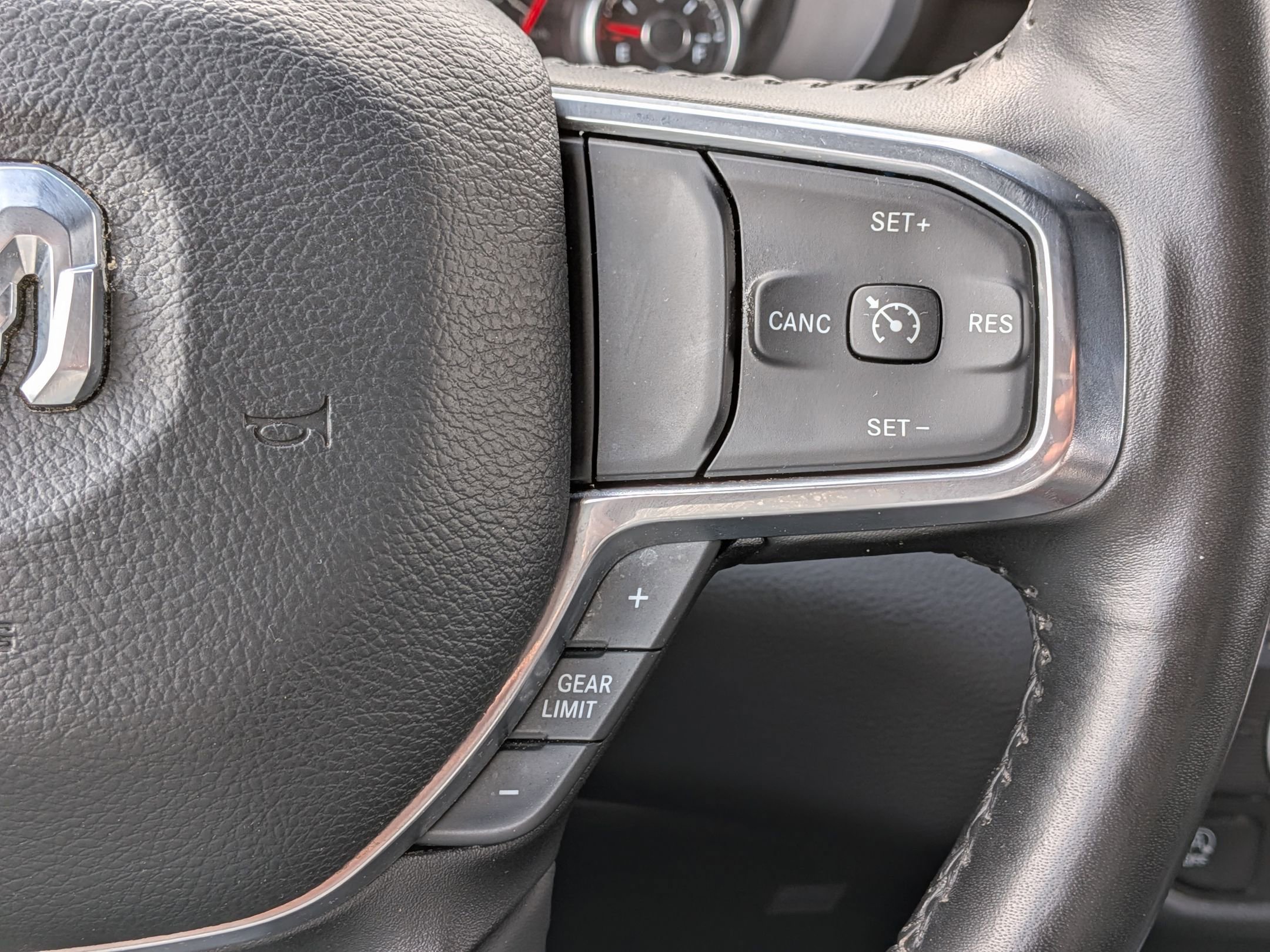 Used 2024 RAM 1500 Laramie image 20