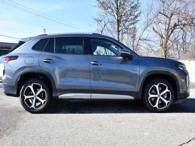 New 2026 Volkswagen Tiguan SE AWD/4WD image 8