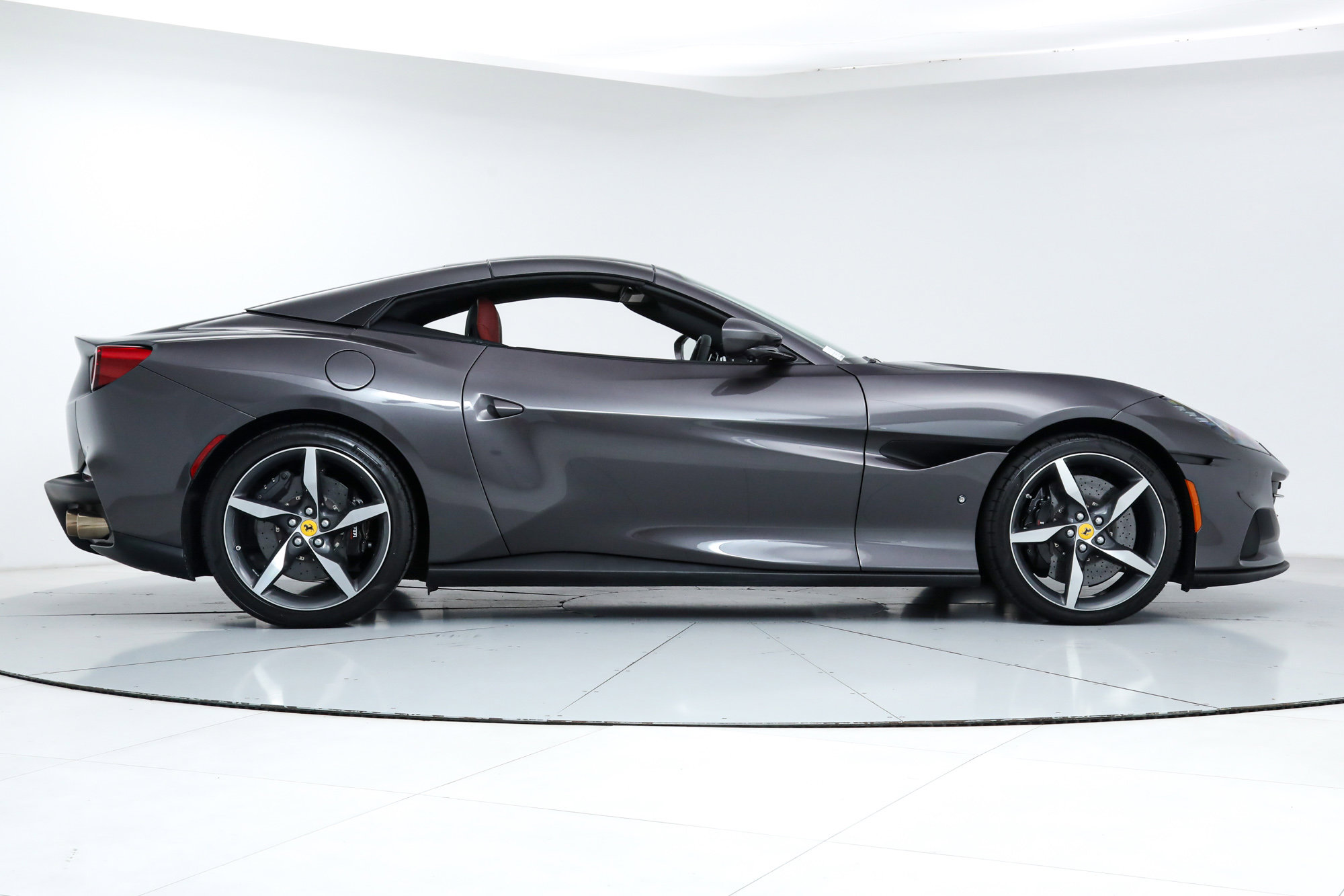 Certified 2023 Ferrari Portofino M image 11