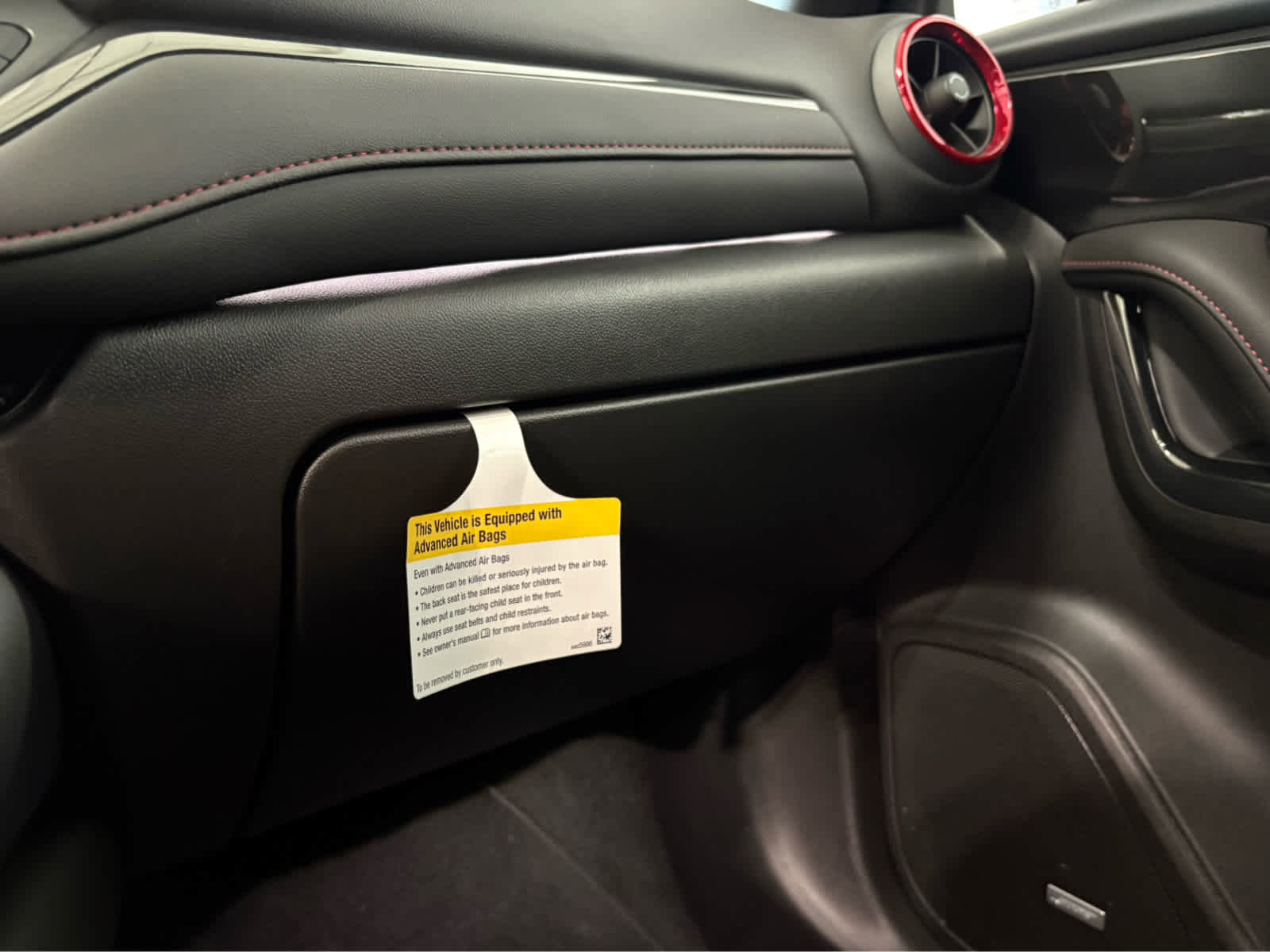 Certified 2025 Chevrolet Blazer RS w/ Driver Confidence II Package image 27