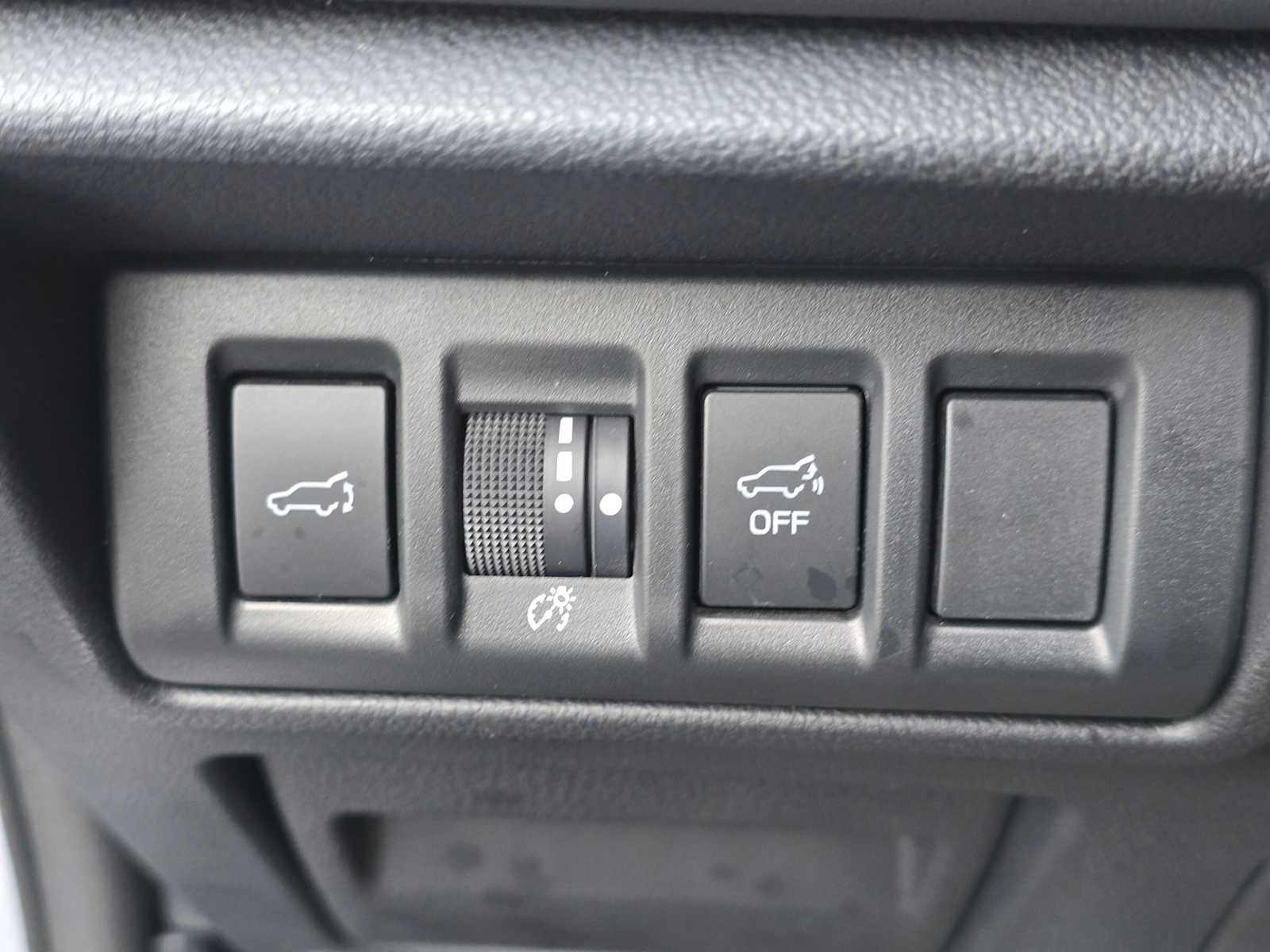 Used 2024 Subaru Outback Onyx Edition AWD/4WD image 25