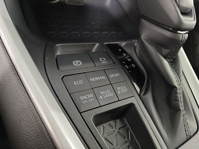New 2025 Toyota RAV4 XLE image 29