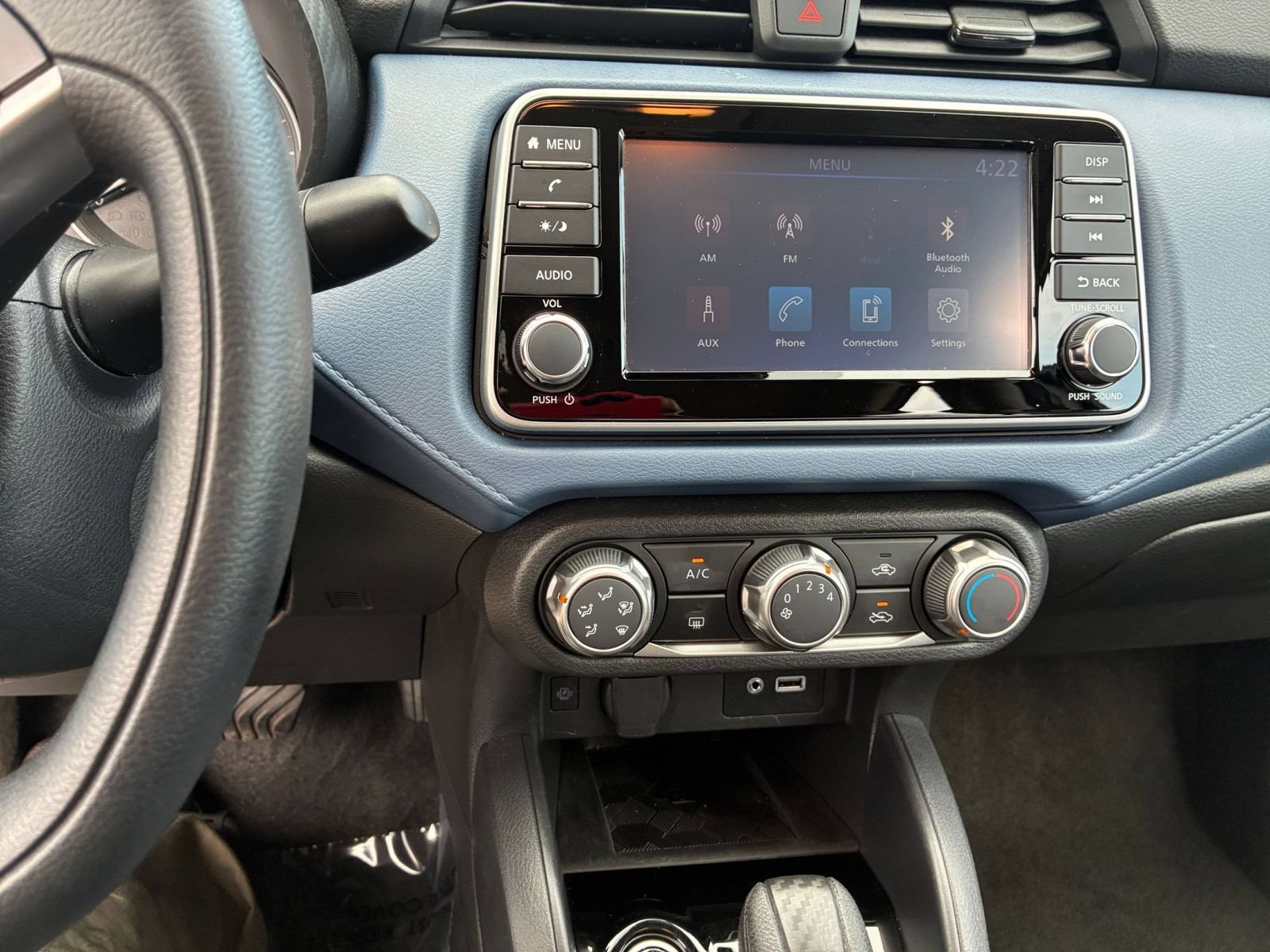 Used 2025 Nissan Versa SV FWD image 17
