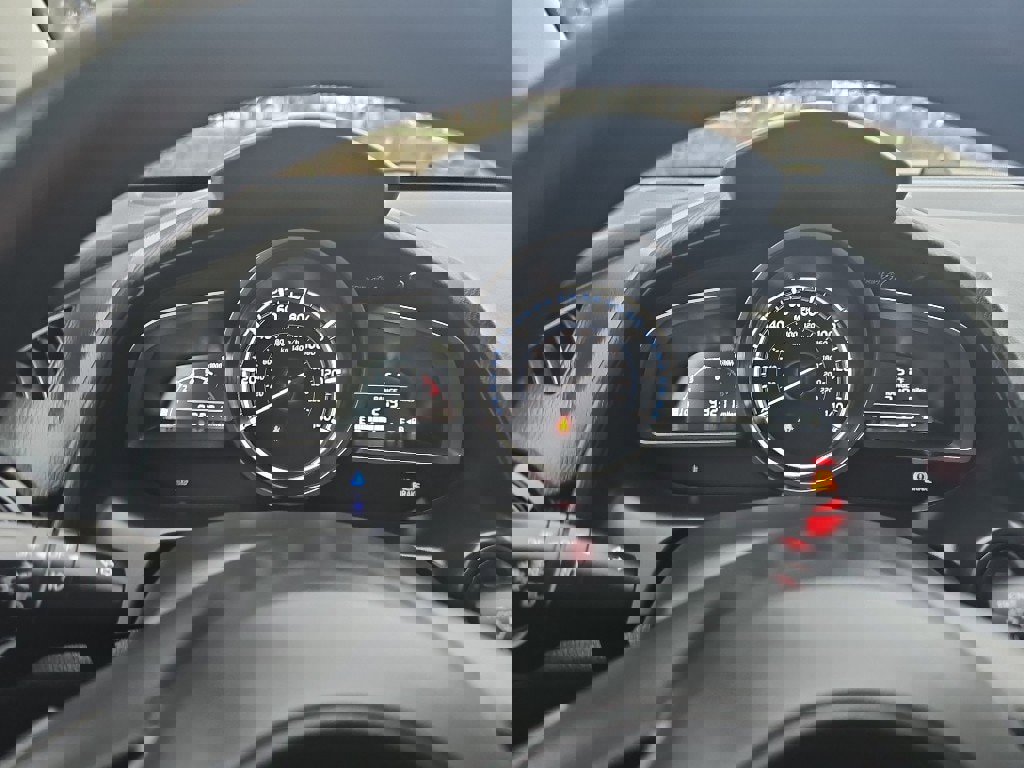 Used 2019 Toyota Yaris LE image 15