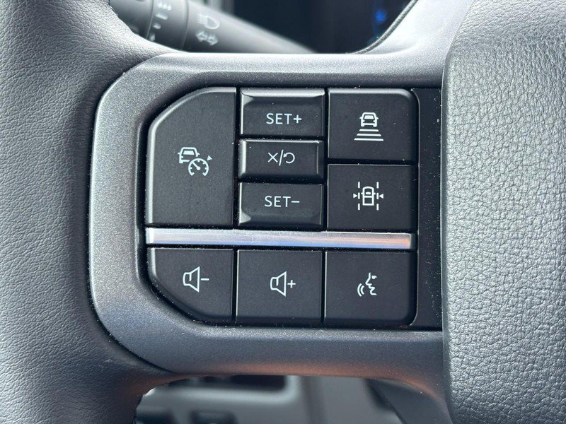 Used 2025 Ford F150 Lightning Flash AWD/4WD image 19