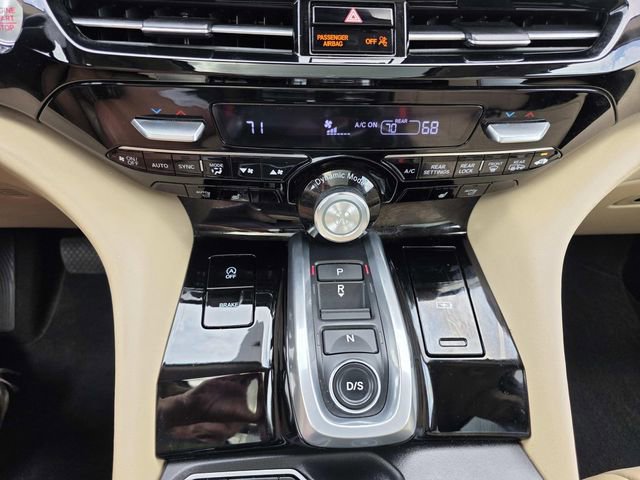 Used 2023 Acura MDX FWD w/ Technology Package image 12