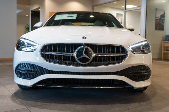 Used 2026 Mercedes-Benz C 300 4MATIC Sedan image 2