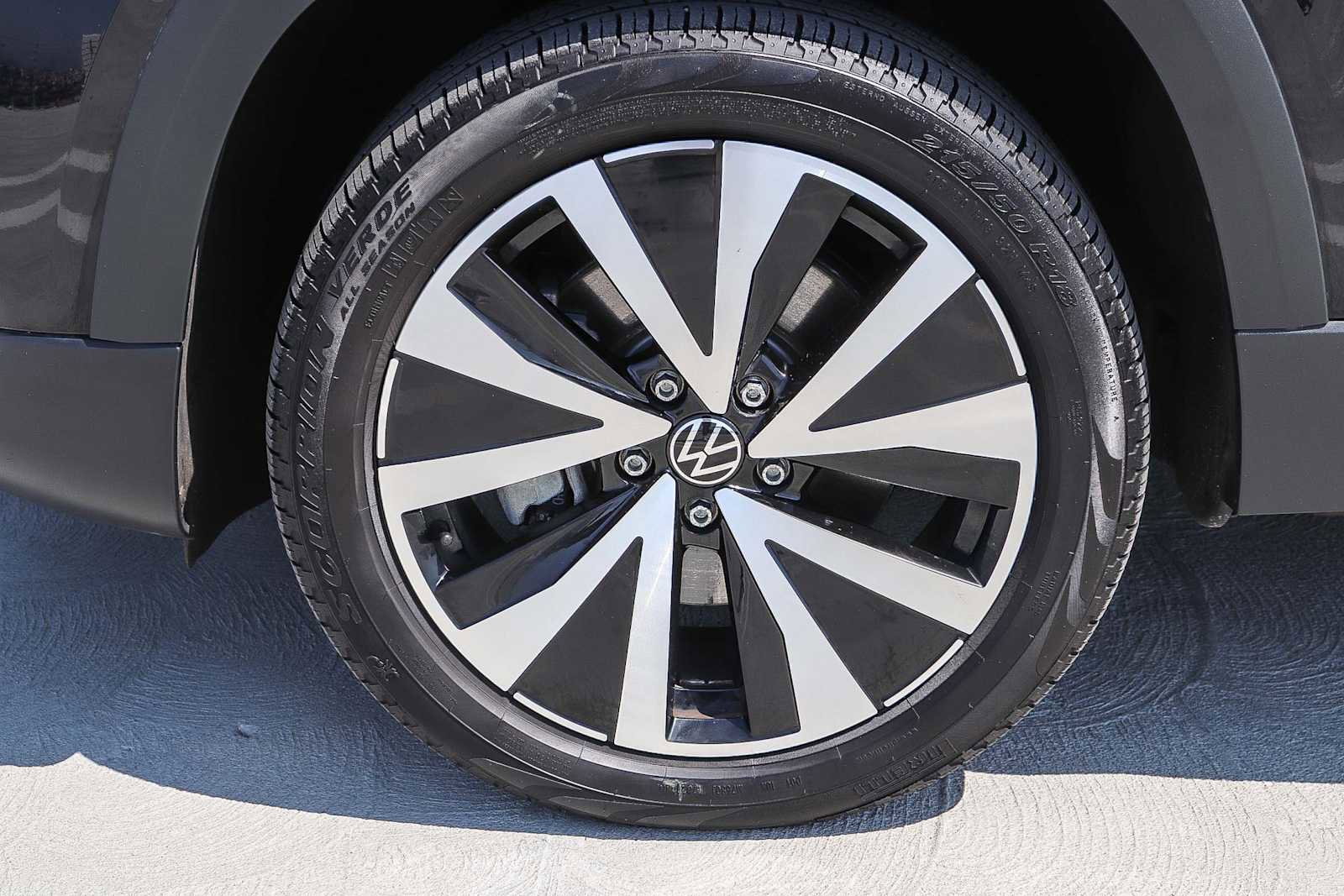 Used 2022 Volkswagen Taos SE image 10