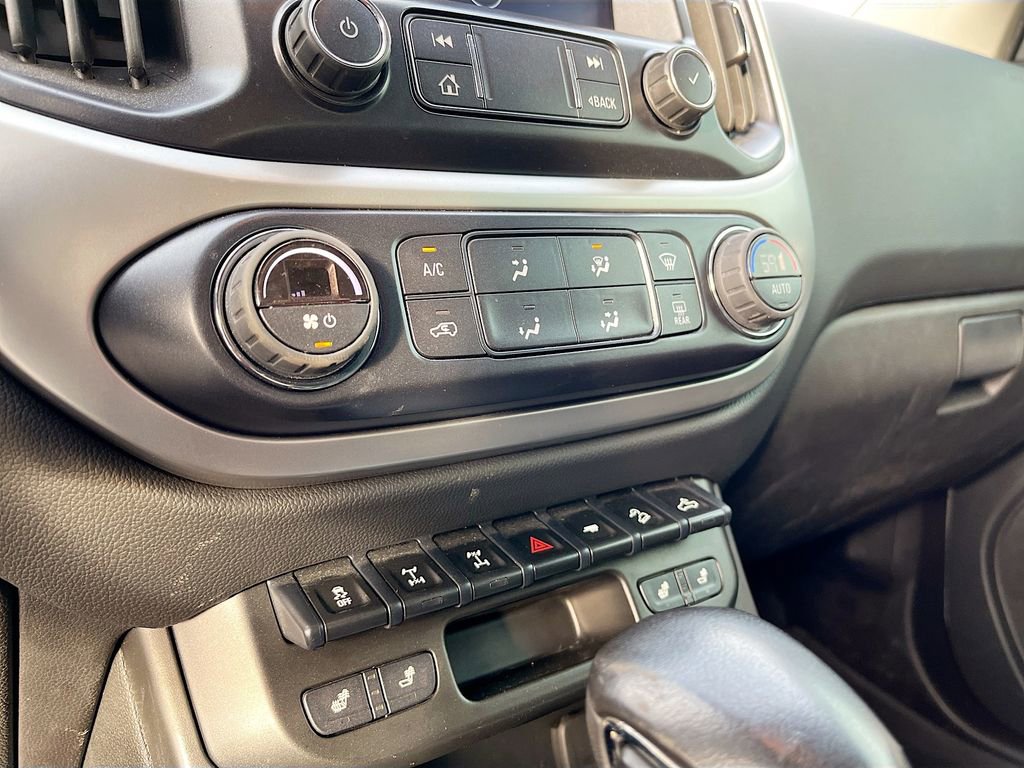 Used 2022 Chevrolet Colorado ZR2 w/ ZR2 Dusk Special Edition image 15