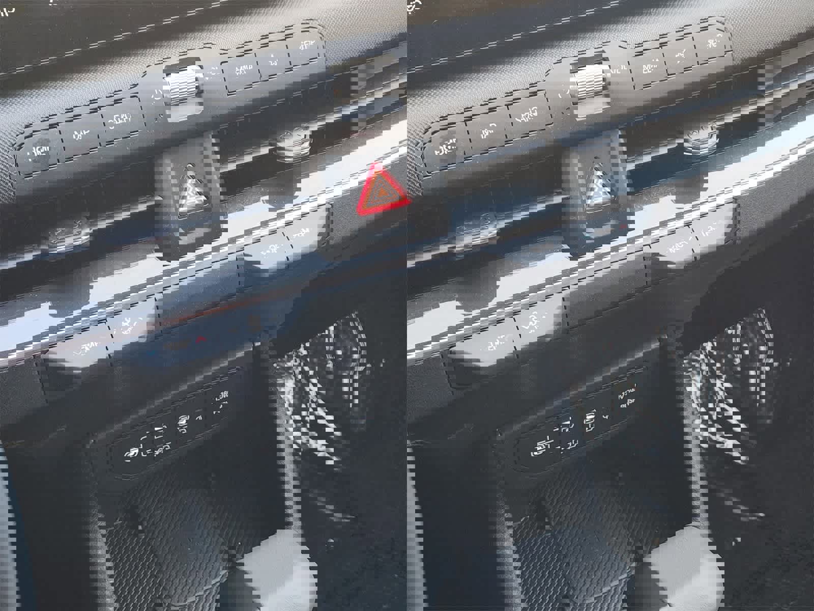 Certified 2025 Kia K4 EX image 19