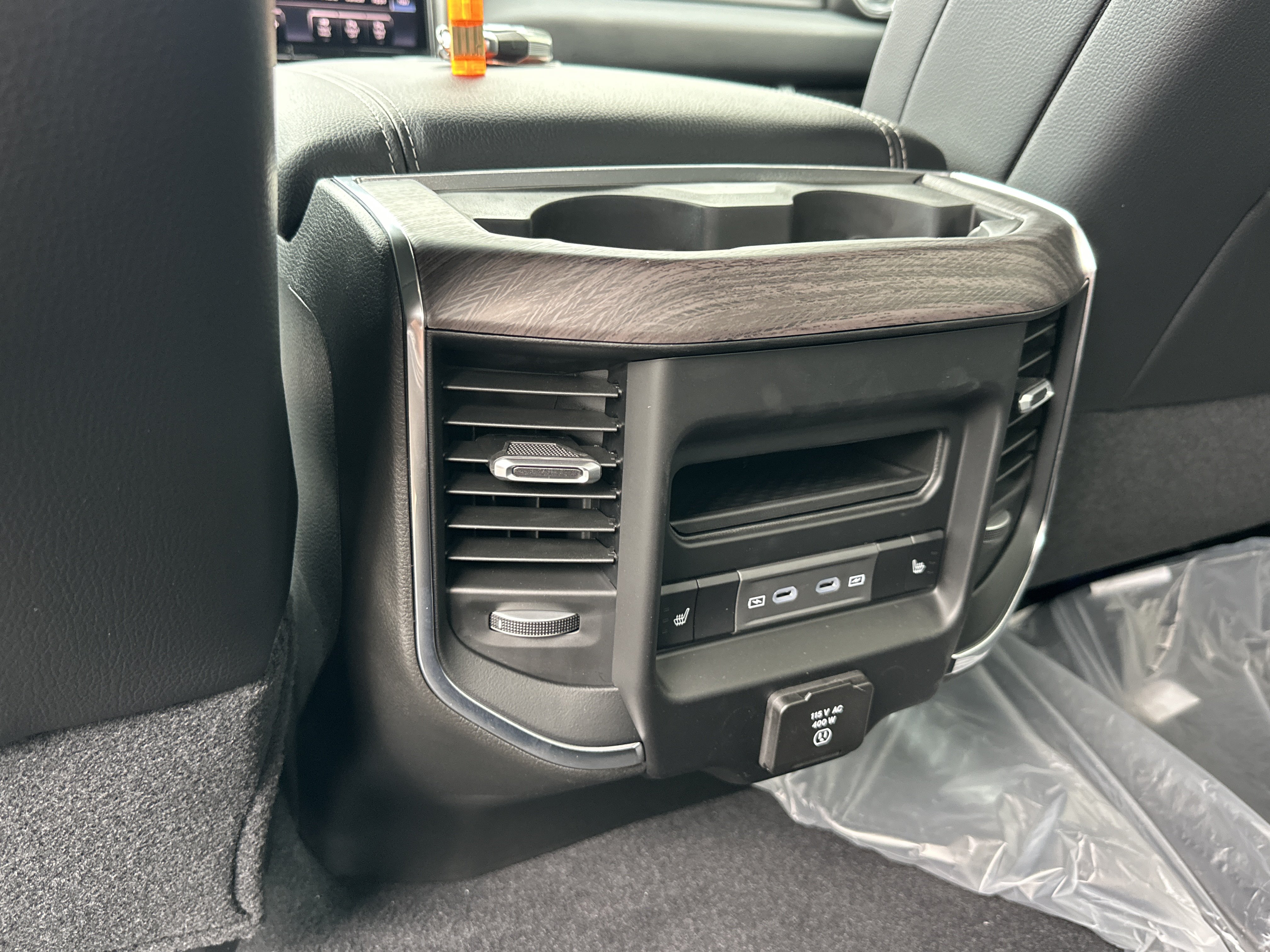 New 2027 RAM 2500 Laramie AWD/4WD image 32