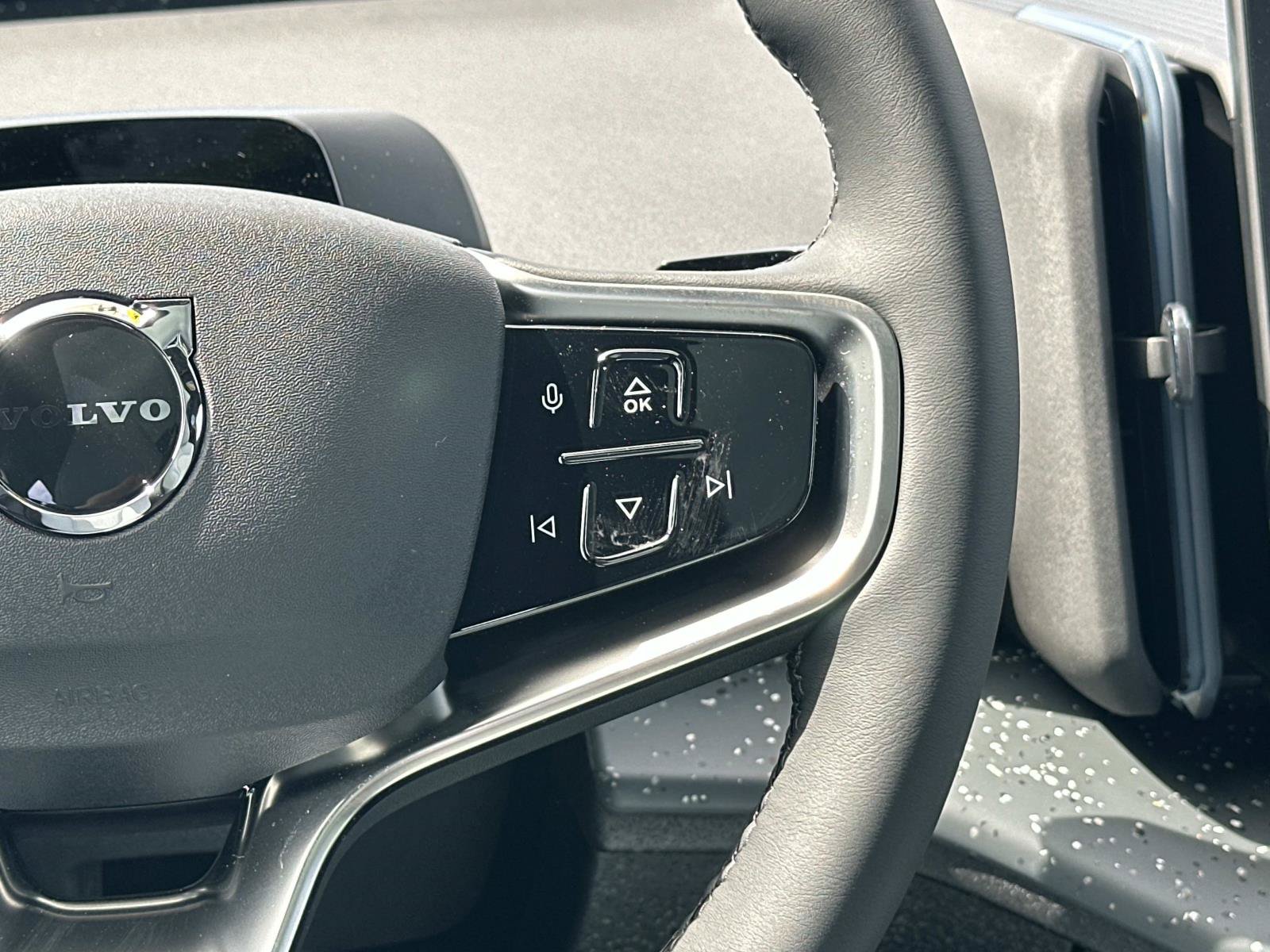 New 2026 Volvo EX30 Ultra w/ Climate Package AWD/4WD image 9